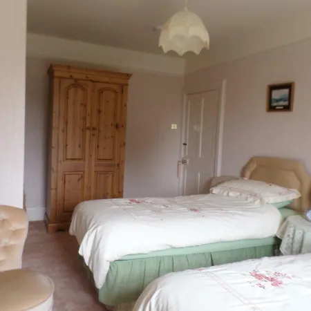 Hullerbank Bed & Breakfast 4*